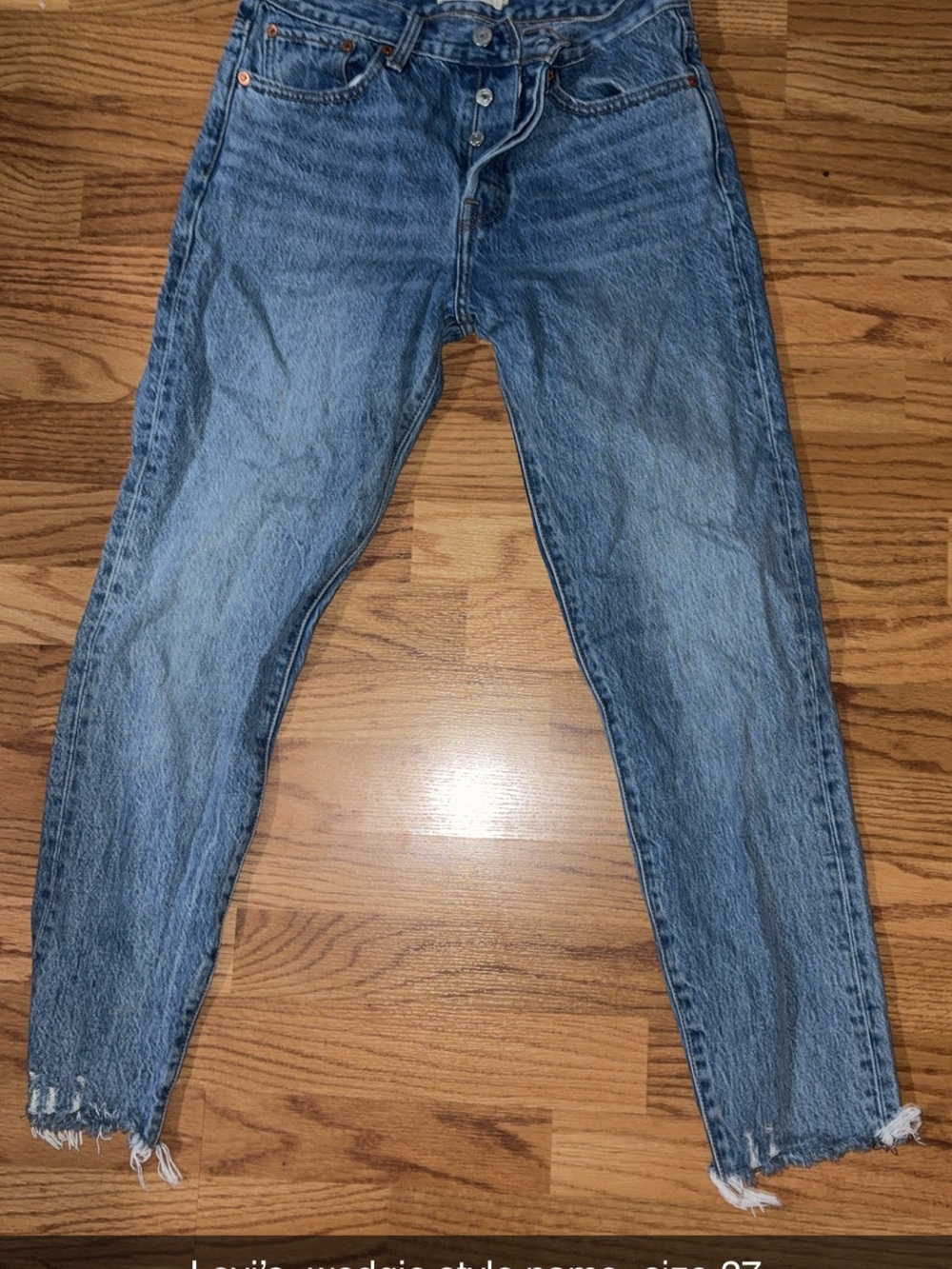 Levi’s size 27 wedge jeans